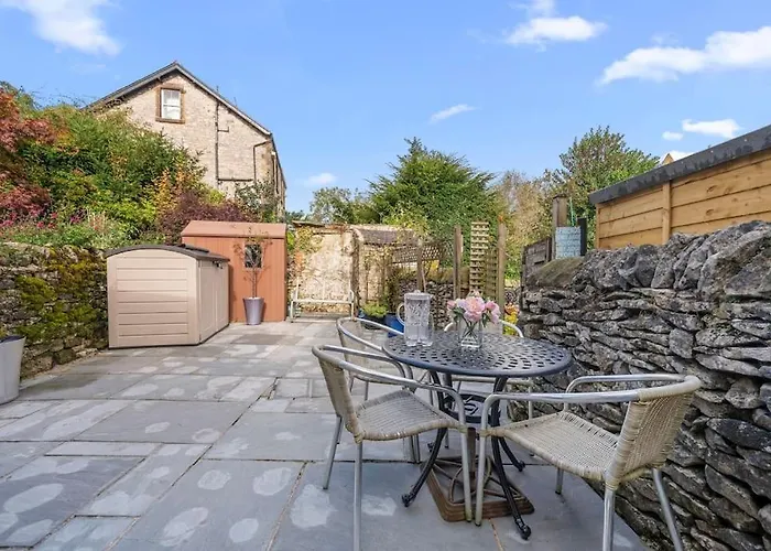 Fable Cottage Luxurious Stay
